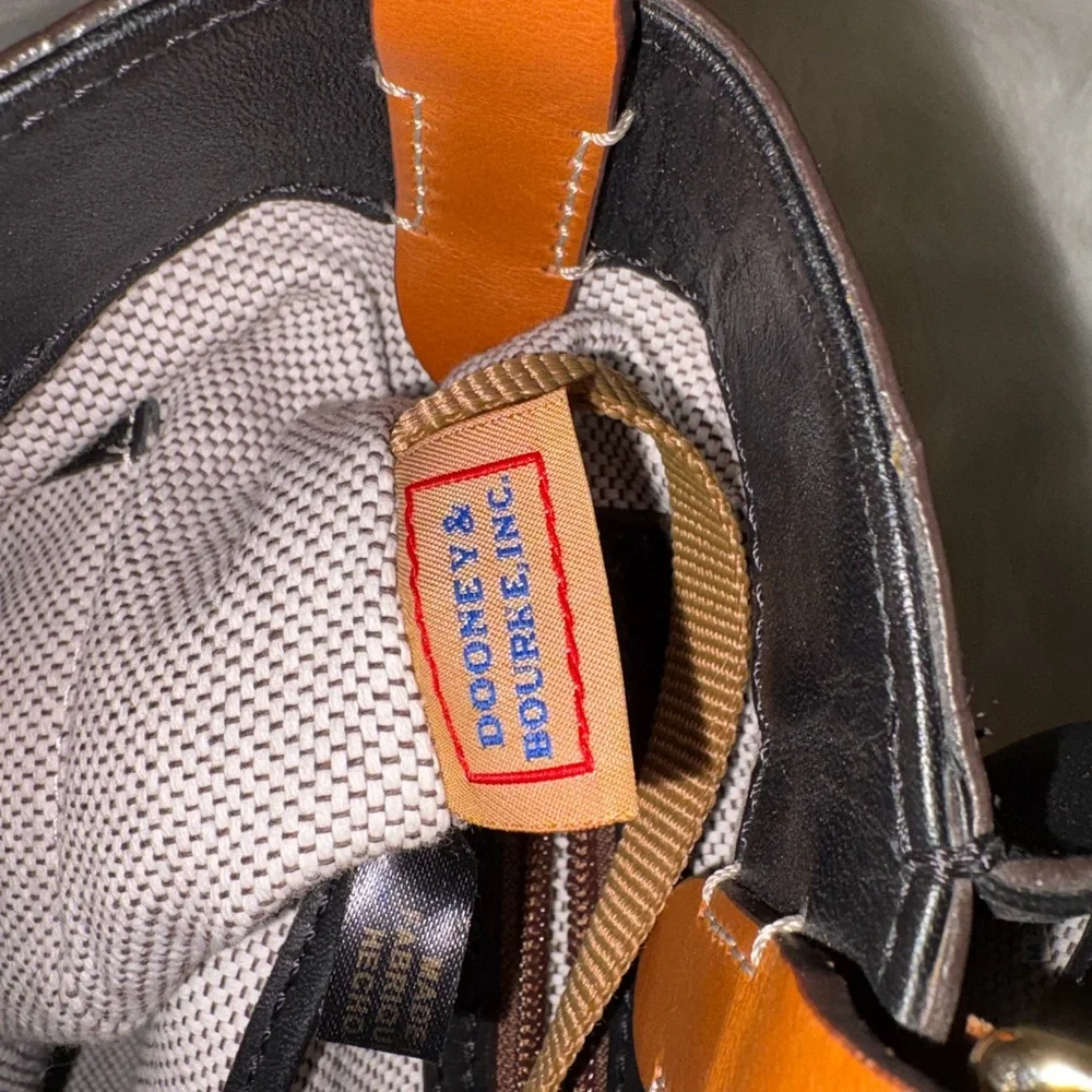 Dooney & Bourke Black and Brown Large Barlow Women's Bag - Picture 7 of 8